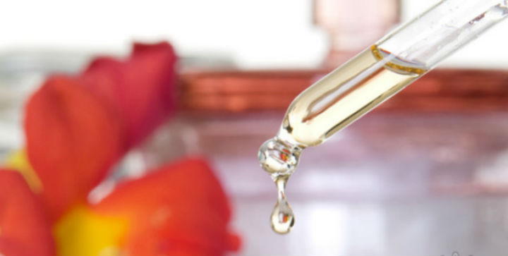 Масло герани нельзя использовать маленьким детям и беременным