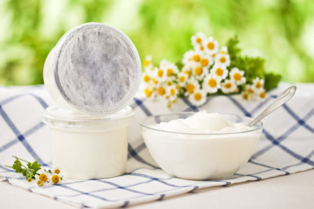 Помощь сметаны и кефира при солнечном ожоге