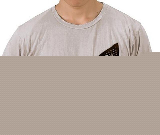 Футболка со следом от утюга