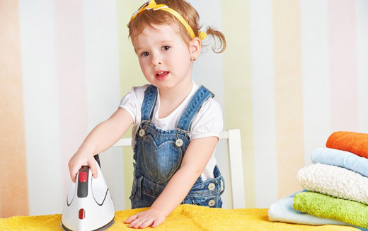 ожог утюгом у детей